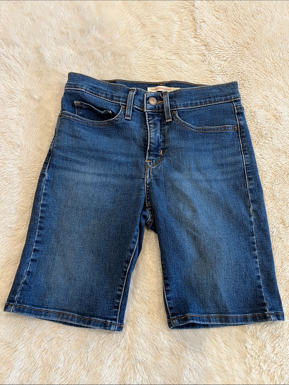Levi's Shaping Bermuda Jean Shorts Women's 27